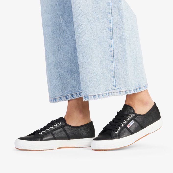 Superga Sale 2750 Tumbled Leather Black-White